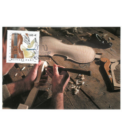 METIERS D ART : LE LUTHIER